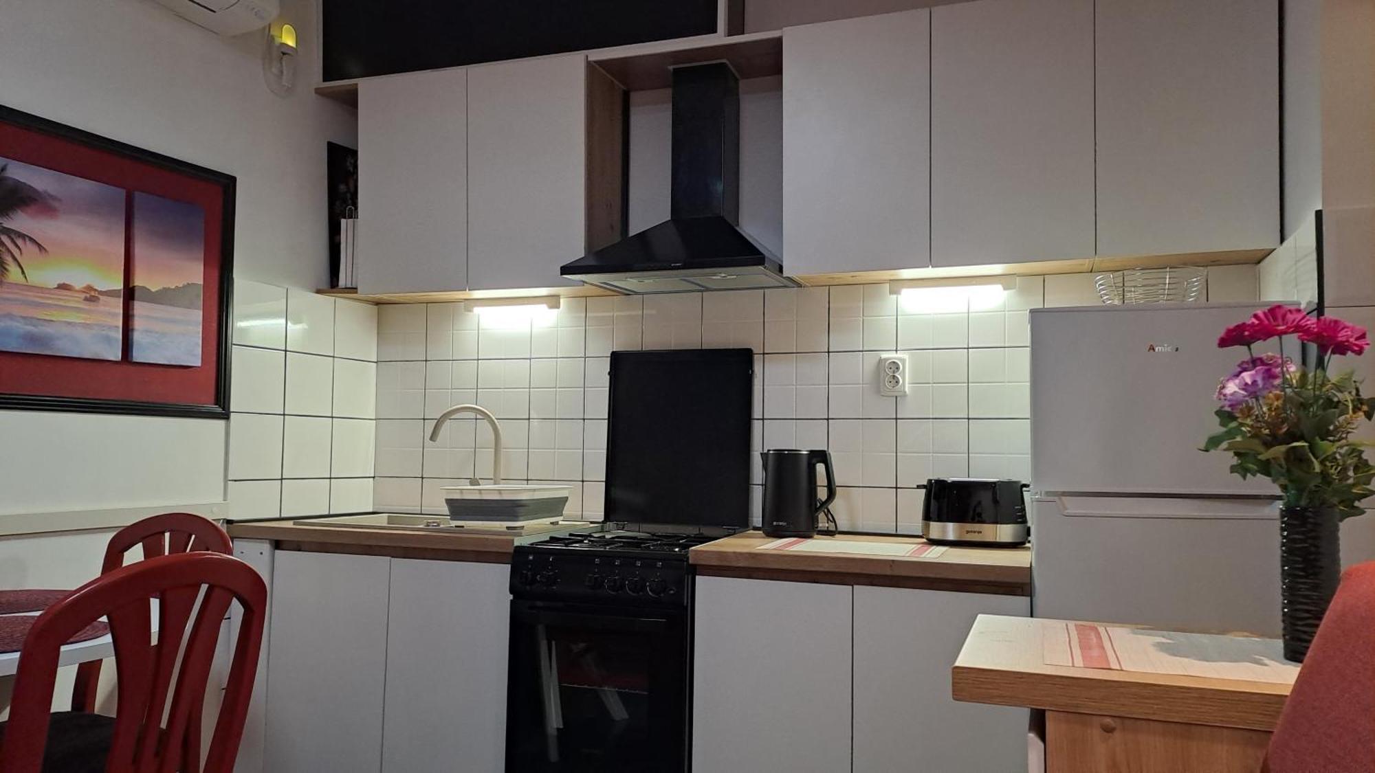 Red Gold Apartment Pula Ngoại thất bức ảnh